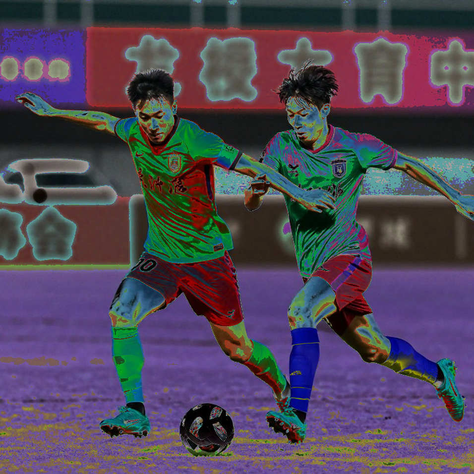 শেষ ম্যাচের এগারো দিন আগে যে জার্সিটা এল: মেসির বিদায়ের পোশাক আর খাতুনগঞ্জের হিসাব